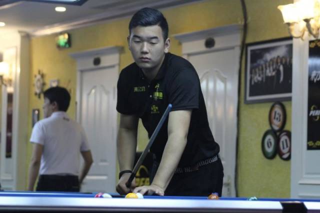 费用约为万 费用约为万