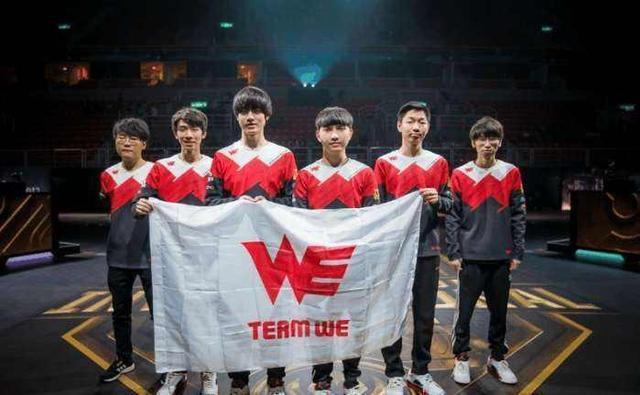 树立了一个 树立了一个